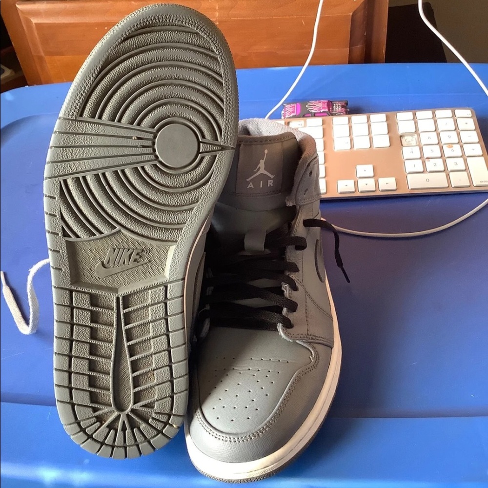 Air Jordan 1